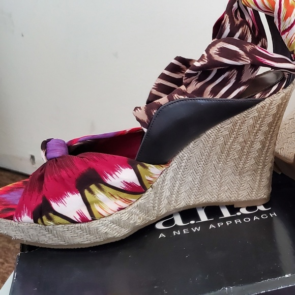 Espadrille wedge - Picture 2 of 2